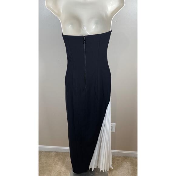 Alice + Olivia Retha Strapless Pleated Maxi Dress in Black & Off White Size 0 - Picture 8 of 10